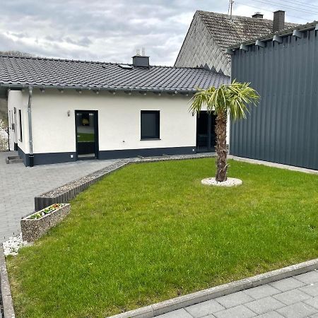 Ferienwohnung " Wein Unter Palmen " Neumagen-Dhron Exterior foto